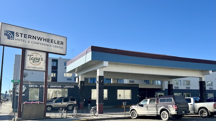 sternwheeler hotel in whitehorse yukon